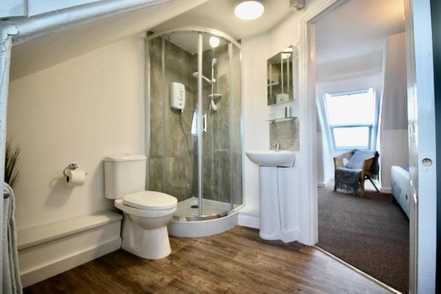 The Mounts Bay Inn Mullion Exteriör bild