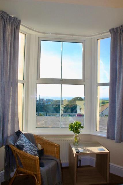 The Mounts Bay Inn Mullion Exteriör bild