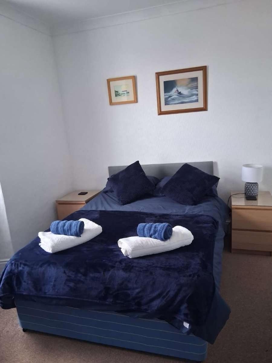 The Mounts Bay Inn Mullion Exteriör bild